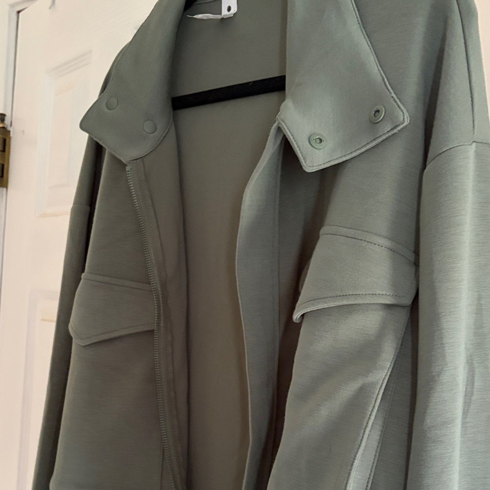 Yogalicious sage green Zip Jacket - Picture 4 of 6